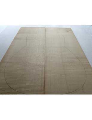 European Spruce Bearclaw Top 4 | Classical Guitar