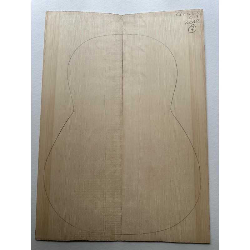 European Spruce Bearclaw Top 7 | Classical Guitar