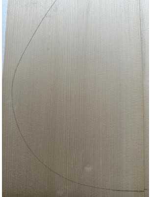 European Spruce Bearclaw Top 15 | Classical Guitar