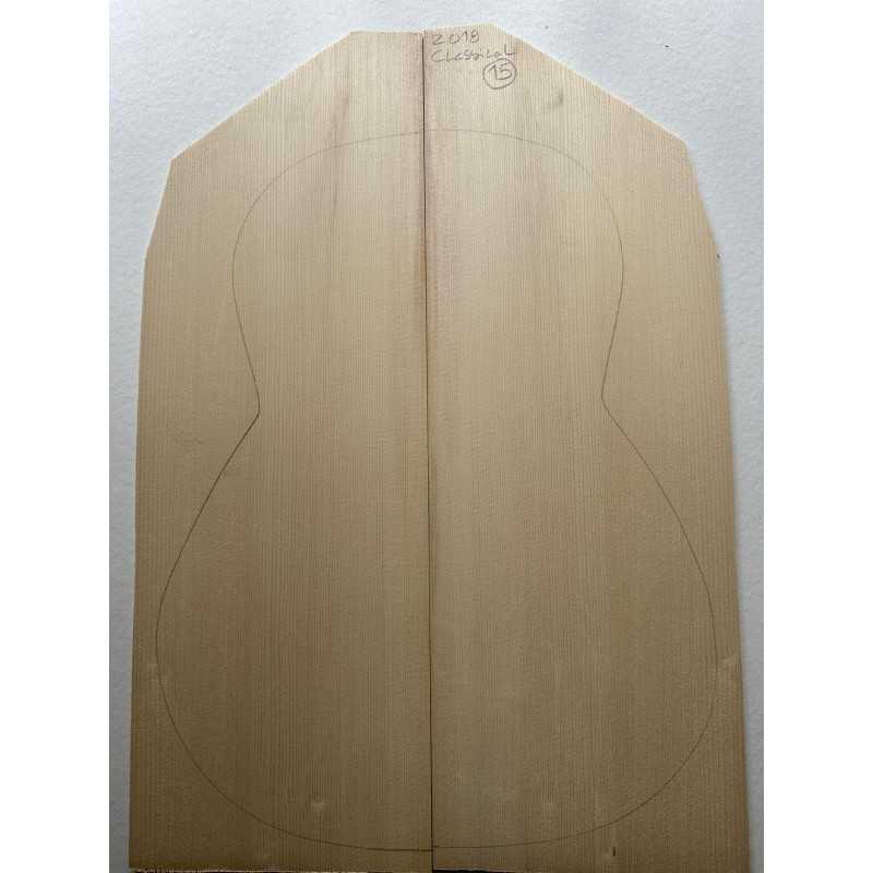 European Spruce Bearclaw Top 15 | Classical Guitar