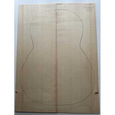 European Spruce Bearclaw Top 16 | Classical Guitar