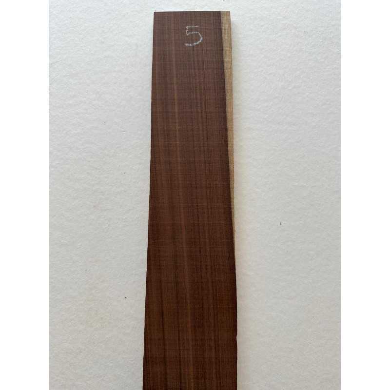 Santos Rosewood Fingerboard 5 | Bass Guitar
