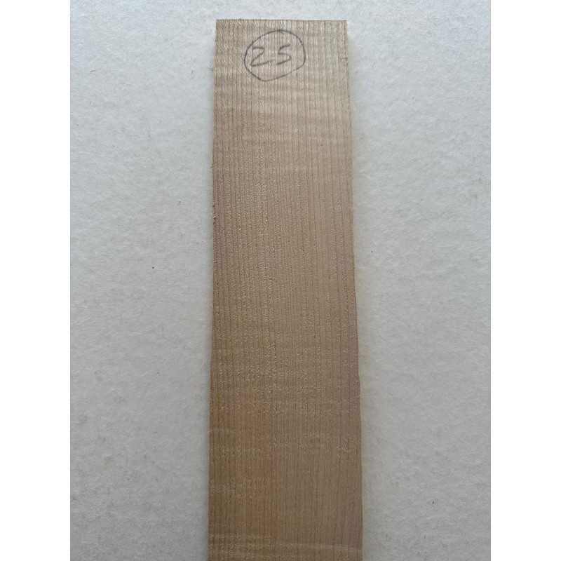 European Flamed Maple Fingerboard 25 | Electric Guitar