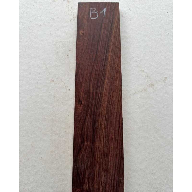 Kingwood Fingerboard B1 | Bass Guitar | 60 Years Old