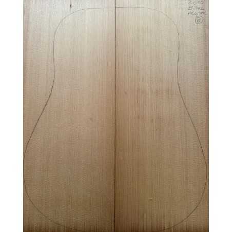Sitka Spruce Top 8 |  Acoustic Guitar |  2010